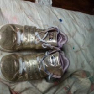 Girl shoes